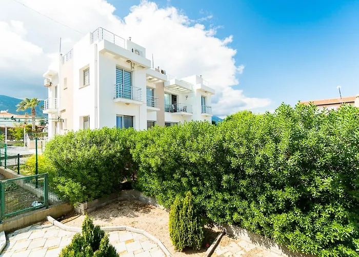 アパート Luxury Two-bedroom In Amazing Place Lukomorye C4 *